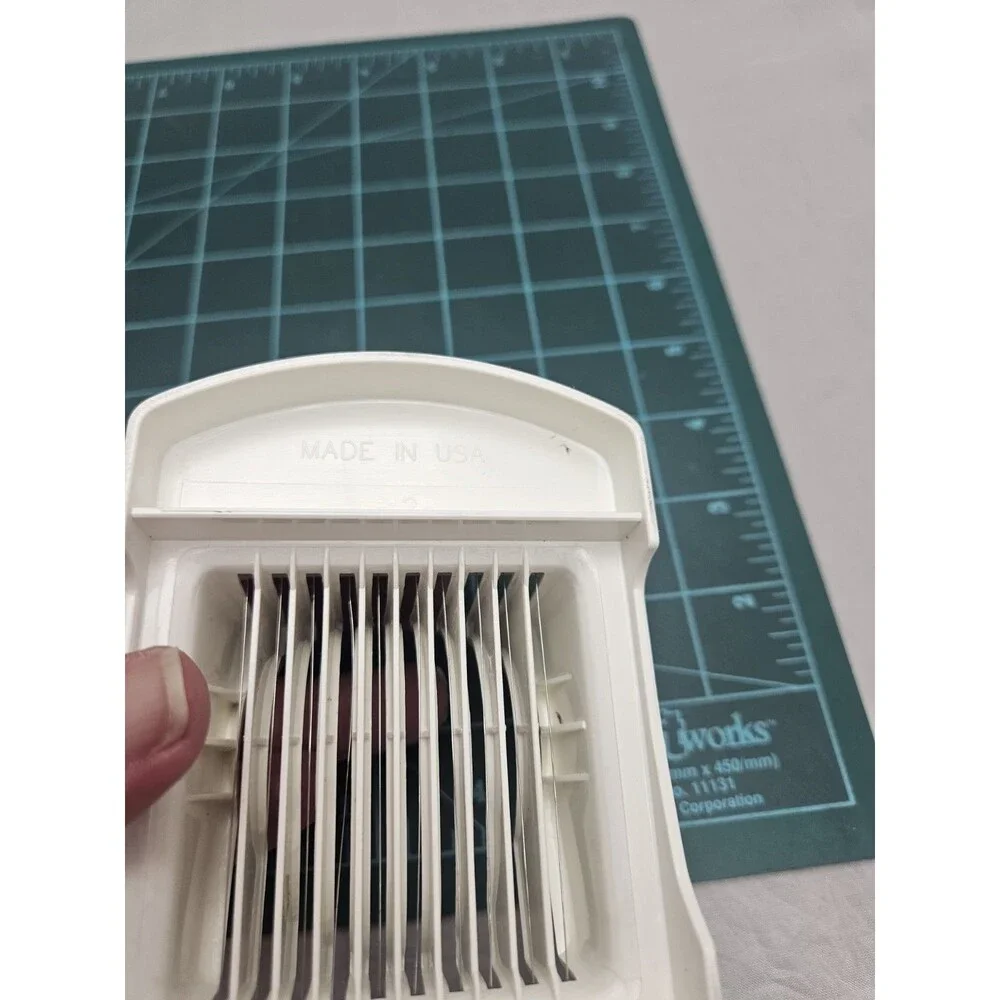The Pampered Chef Egg Slicer With Nylon Stainless Steel White #1182 USA Made